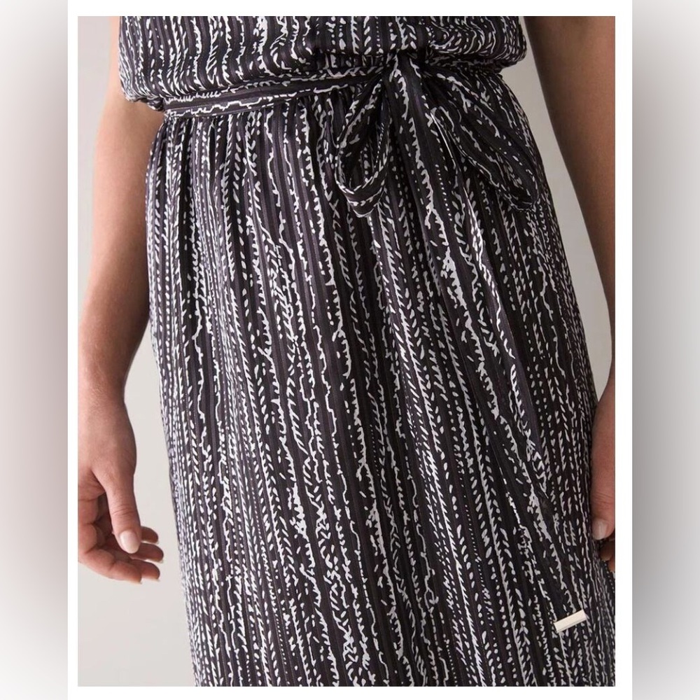 White House Black Market Dress - Picture 3 of 13